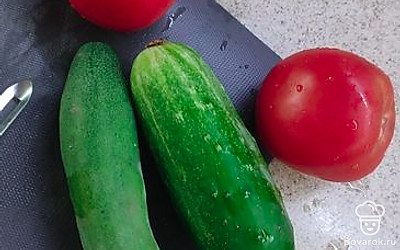 Моем овощи.