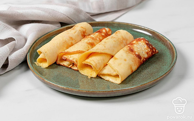 Яичные рулетики с начинкой — Рецепт с фото