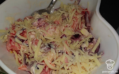 Перед подачей можно посыпать тёртым сыром. 