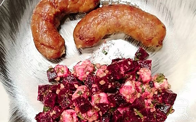 Можно использовать как гарнир к мясным блюдам, а можно как отдельный салат. 