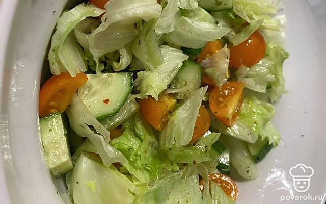 Летний салат из свежих овощей со специями — Рецепт с фото