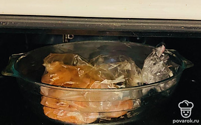 Ставим в духовку на 40 минут на 180 градусов.