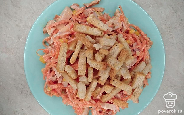 Популярный салат из куриной грудки с корейской морковью — Рецепт с фото