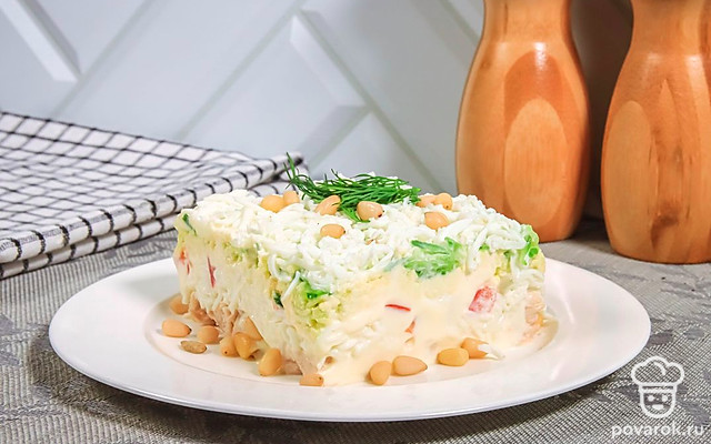 Салат «Нежность» с огурцом и курицей — Рецепт с фото