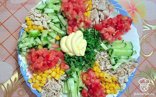 Праздничный салат с курицей — Рецепт с фото