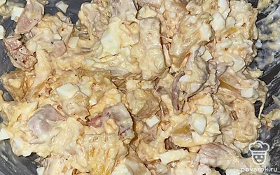 Можно украсить свежей зеленью.