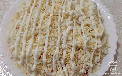 Салат можно подавать сразу к столу. Он настолько хорош, что у вас попросят добавки!