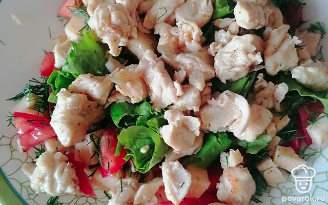 Салат с куриной грудкой и помидорами — Рецепт с фото