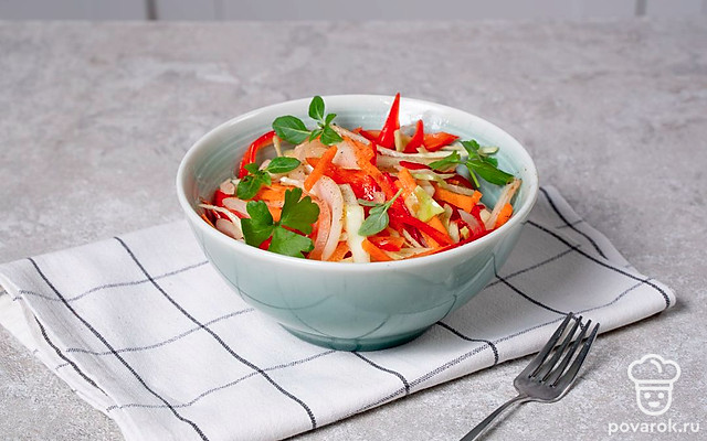 Салат с капустой, морковью и уксусом — Рецепт с фото