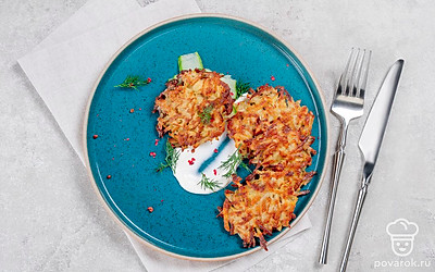 Подайте со сметаной или чесночным соусом, если любите поострее. 