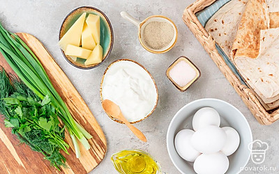 Промойте и обсушите всю зелень. Вымойте яйца.