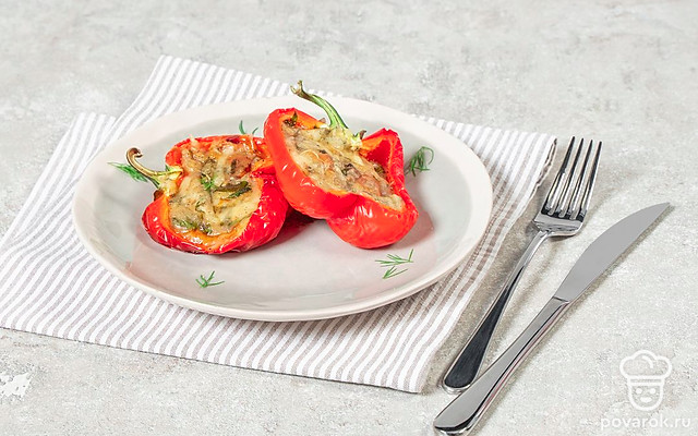 Фаршированные перцы с сыром — Рецепт с фото