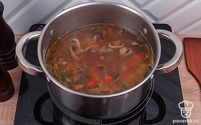 Варите на среднем огне в течение 30 минут.