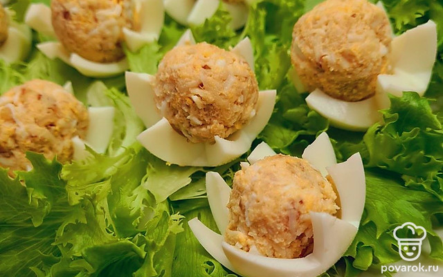 Фаршированные яйца «Кувшинки» — Рецепт с фото