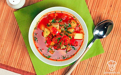 Перед подачей посыпьте нарезанной зеленью.