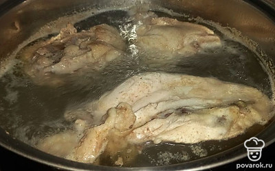 Сварите бульон.