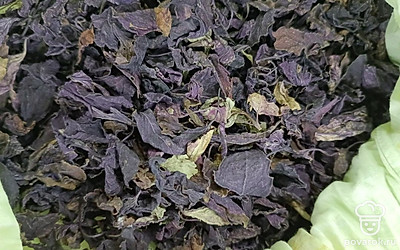 Если у вас есть свежий базилик, можете добавить его, но сушеный ничуть не уступает по вкусу и аромату свежему.