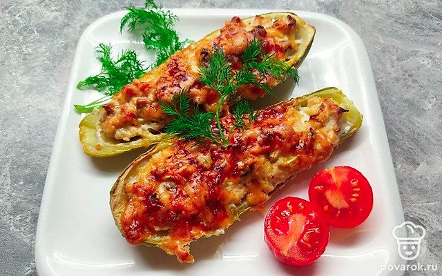 Фаршированные лодочки из кабачка — Рецепт с фото