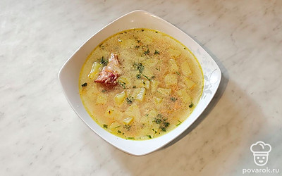 Украсьте блюдо перед подачей свежей петрушкой.