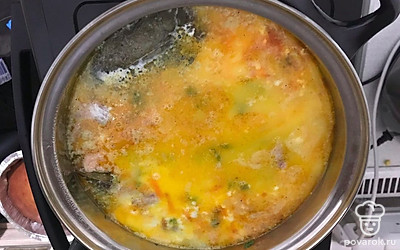 Доведите до кипения. Вкуснейшая финская уха по-советски готова. Приятного аппетита!