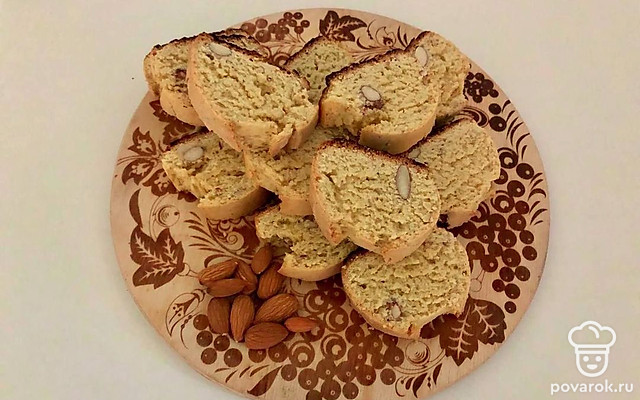 Сладкие сухарики с миндалем — Рецепт с фото