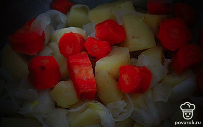 Смешиваем и хорошо отвариваем.