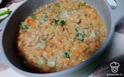 Подавать можно с зеленью и посыпав перемолотыми семечками тыквы. 