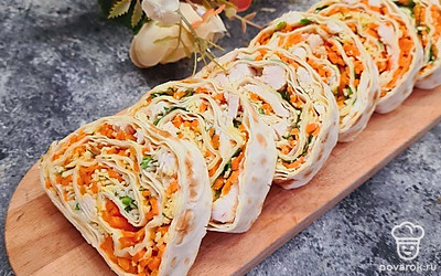 Перед подачей нарезаем. Приятного аппетита, дорогие!