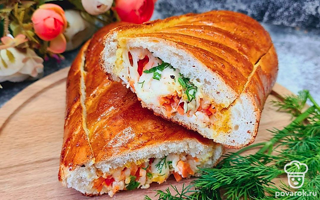 Фаршированный багет на перекус — Рецепт с фото