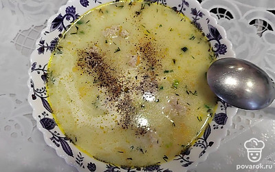 Подаем порционно в глубокой супнице добавив ложку сметаны или сливок. Приятного аппетита!
