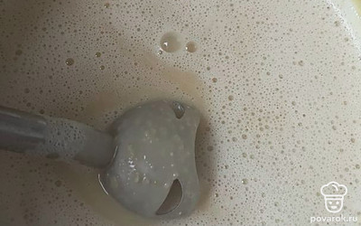 Сам суп пробиваем блендером в пюре.