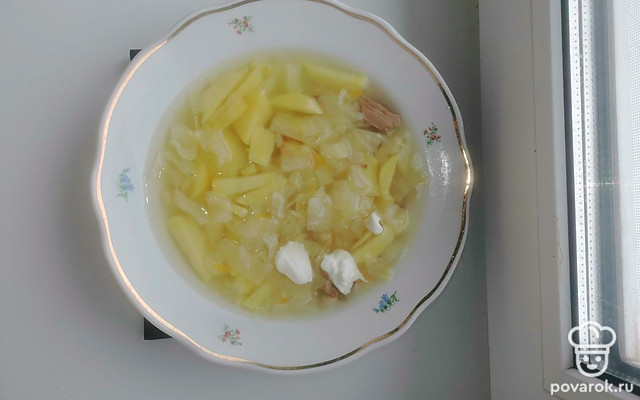 Легкие щи со сметанкой — Рецепт с фото