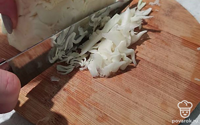 Нашинковать капусту. 