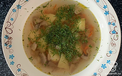 Подаем порционно, посыпаем зеленью.