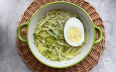 Подаем с вареным яйцом.