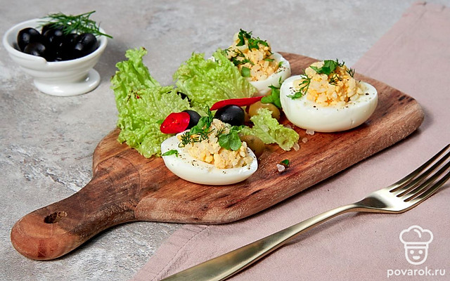 Яйца, фаршированные рисом — Рецепт с фото