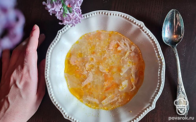 Перед подачей посыпать свежей зеленью.