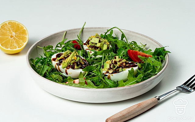 Фаршированные куриные яйца — Рецепт с фото