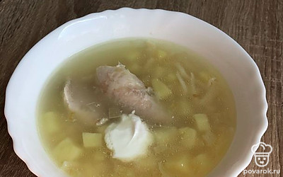 Подавать порционно, по желанию украсить свежей зеленью или со сметаной. Приятного аппетита!