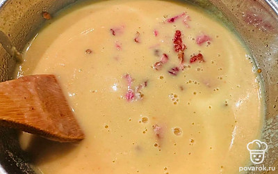 Отправьте ребра с грудинкой в суп, дайте настояться минут 20.