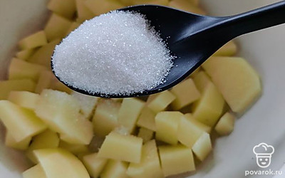 Добавьте сахар. 