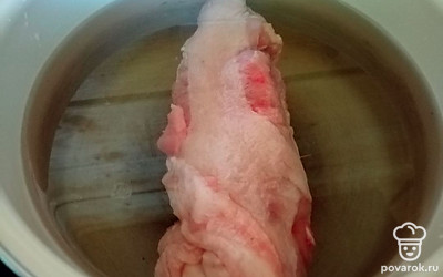 Грудку поставить вариться. 