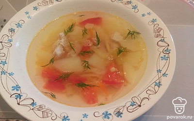 Подавайте суп порционно, украсив свежим укропом. 