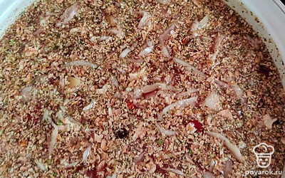 Влейте воду.