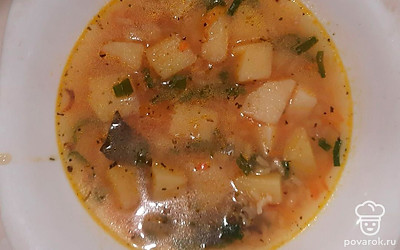 Суп можно подавать прямо так или добавить сметану. Приятного аппетита!