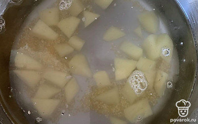 Залить водой и довести до готовности.