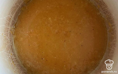 Массу превратить в пюре и проварить пару минут.