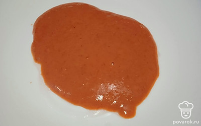 Добавьте пасту Том Кха. 