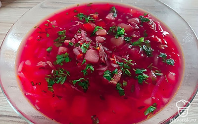 Борщ готов. Приятного аппетита!