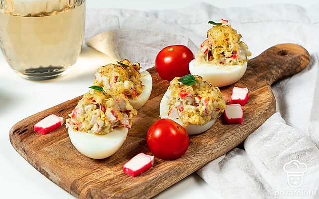 Фаршированные яйца, запеченные в духовке — Рецепт с фото